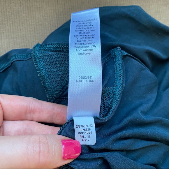 Athleta T Back Lattice Tank in Abyss (Teal Blue Green) XS Built in Bra - Picture 9 of 10